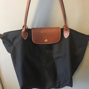 Longchamp Medium Tote - BLACK